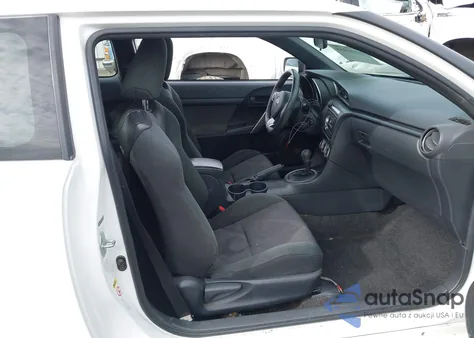 2011 Scion Tc из США, поврежденный, VIN JTKJF5C70B3002365